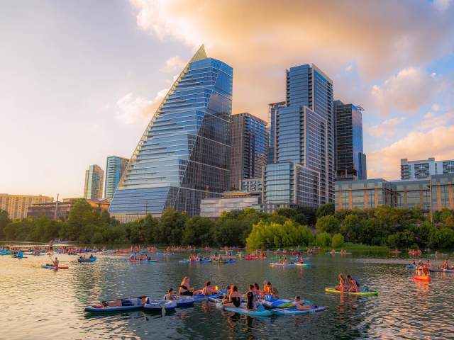 The Complete Guide to Kayaking & Paddleboarding on Lady Bird Lake