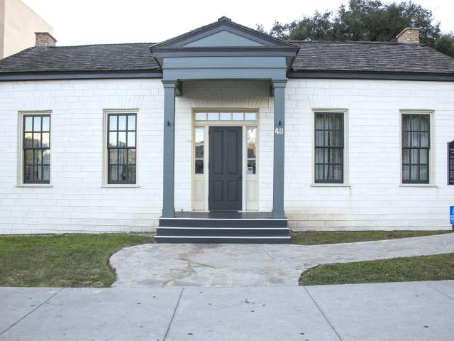Visiting Austin's Brush Square Museums