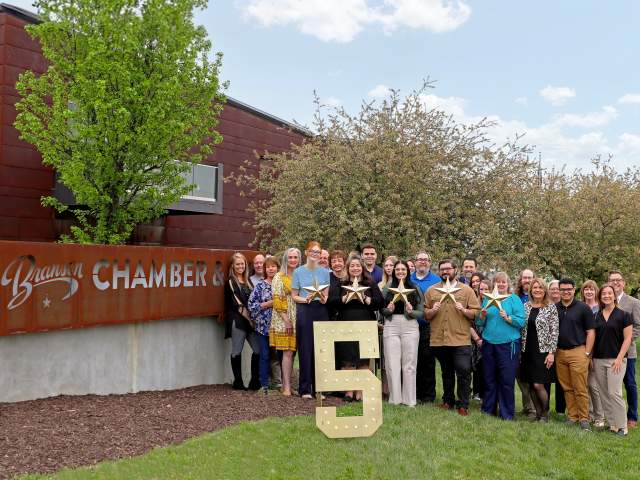 BRANSON CHAMBER RECEIVES NATIONAL AWARD