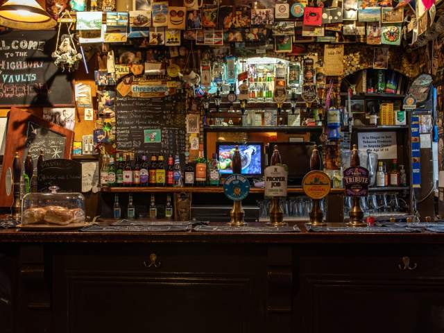 Cosy pubs in Bristol