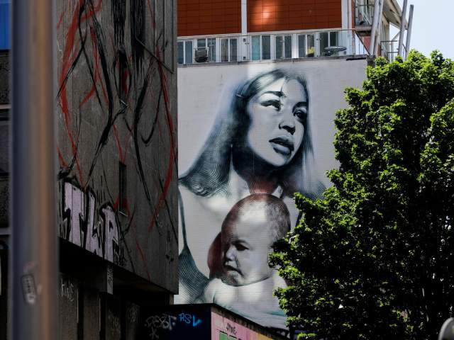 From Blackbeard to Banksy: 1000 years of Bristol in just two hours