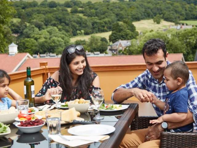 Places to stay with kids in and near Bristol
