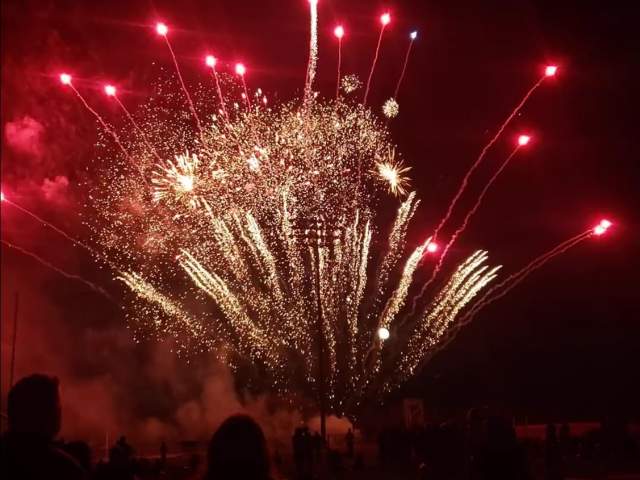 Events: 🥈 2nd Place: "Fireworks Round Up" by Alexandra Moll