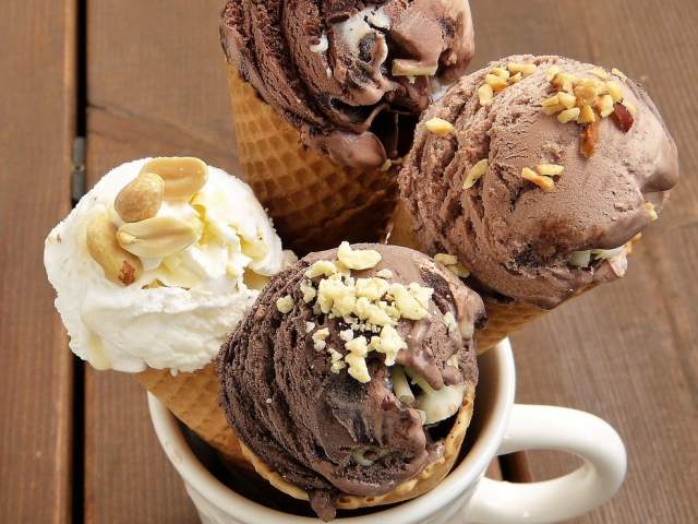 Ice Cream Cones in mug
