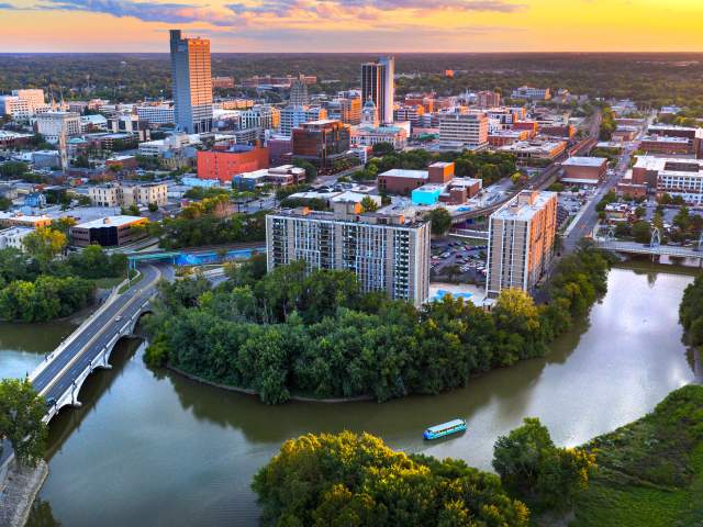 Accessibility in Fort Wayne for Visitors With Hearing Impairments