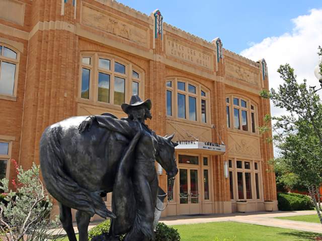 Things to Do - Cowgirl Museum