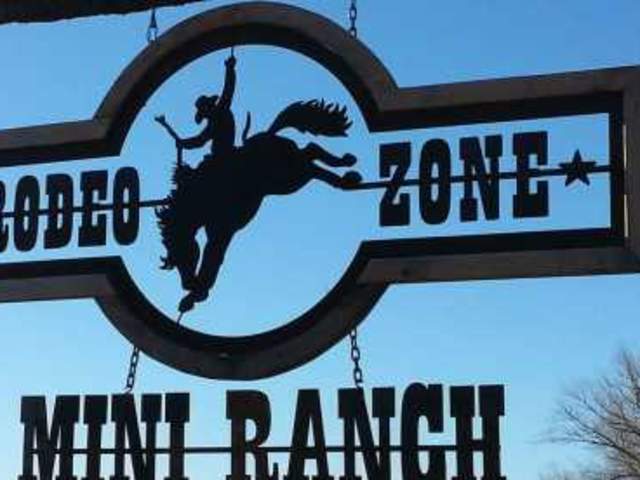 Rodeo Zone Mini Ranch