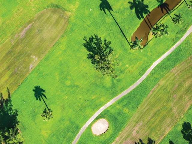 Aerial view of Hollywood Beach Golf Resort in Tamarac, FL