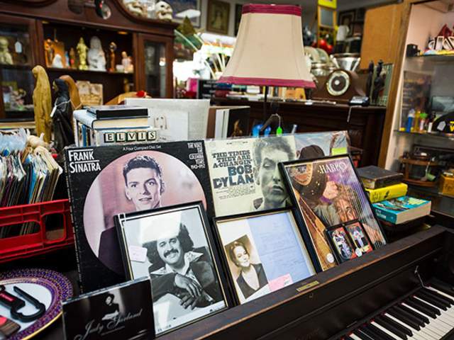 Garbos Antiques & Collectibles