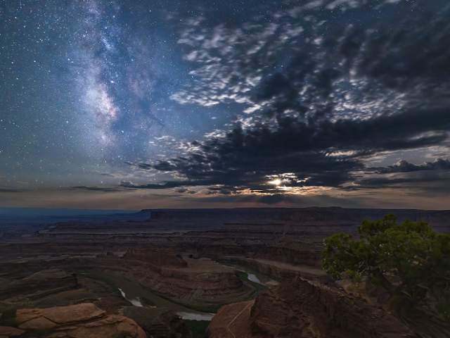 Dead Horse Point at Night