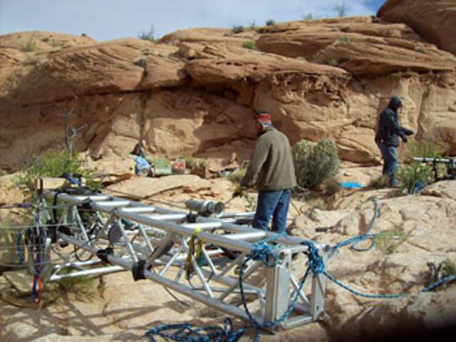 127 hours rappel scene.