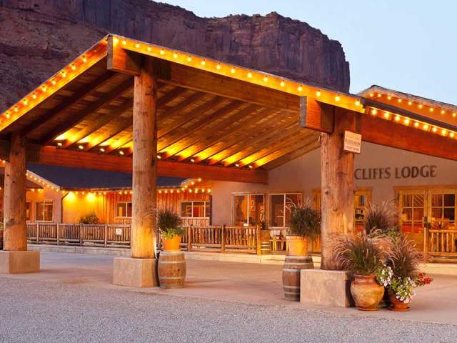 Red Cliffs Lodge