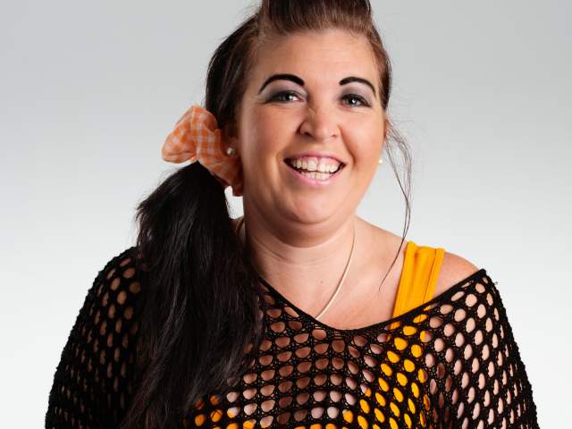 Nicola Capes