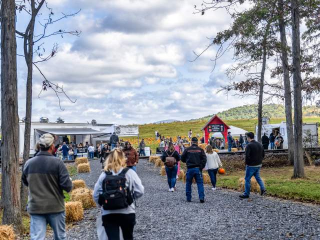 Visitors arriving to Colgate Grove at the East Broad Top Railroad
