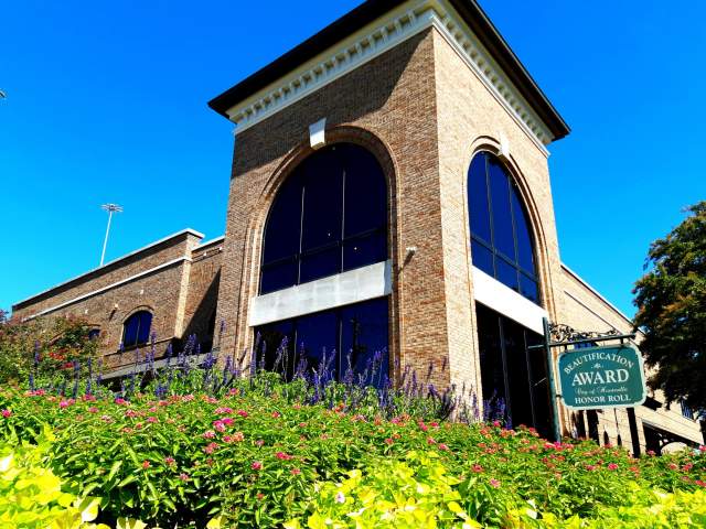 Visitor Center Exterior