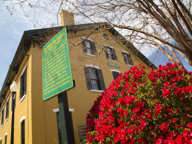 How To: Explore 230 Years of Huntsville History in One Visit