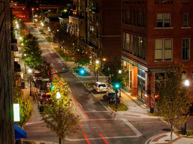 A Weekend of Wheelchair Accessible Restaurants in Huntsville