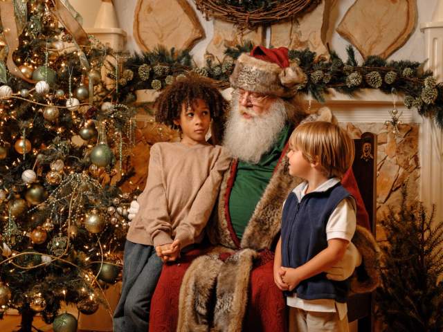 Kris Kringle's Candlelight Christmas