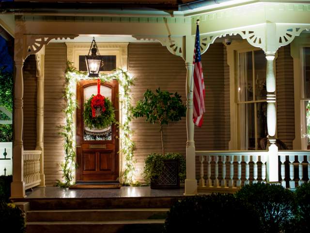 Spirit of Christmas Past - Luminaries Tour