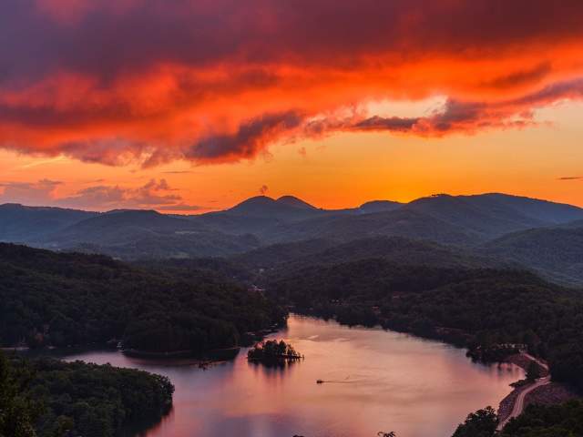 Lake Glenville - Stephen Ozcomert