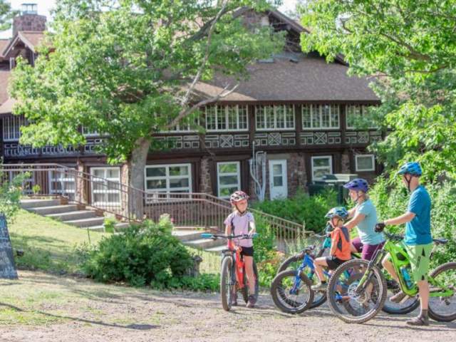 Family mountain biking at the Keweenaw Mountain Lodge