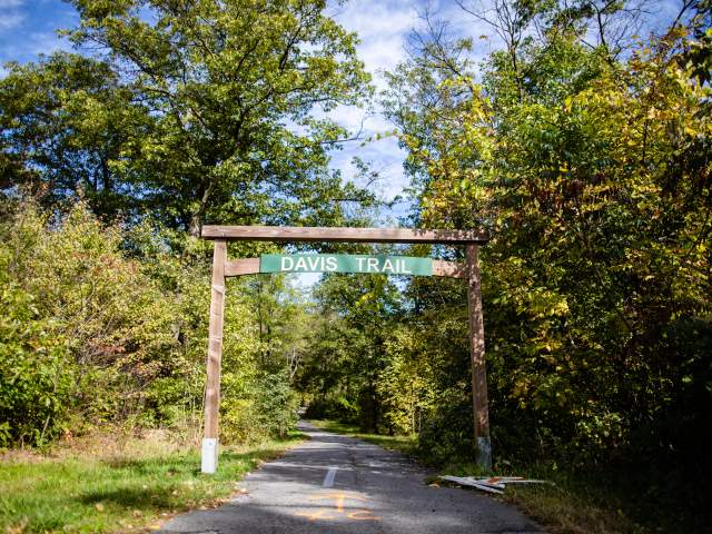 Nay Sug Park Davis Trail