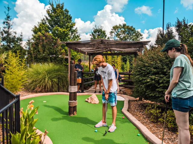 LKN Mini Golf