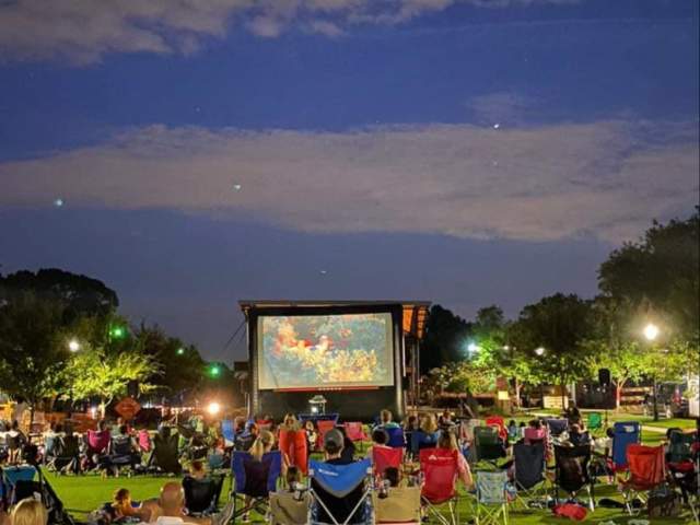 Huntersville Movies in the Park