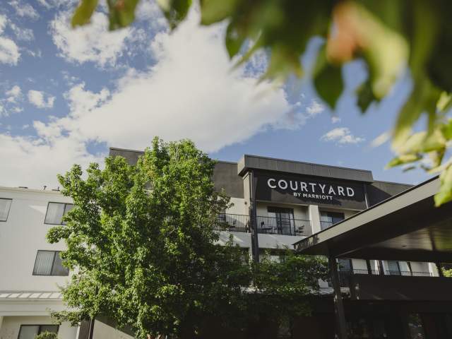 Courtyard by Marriott