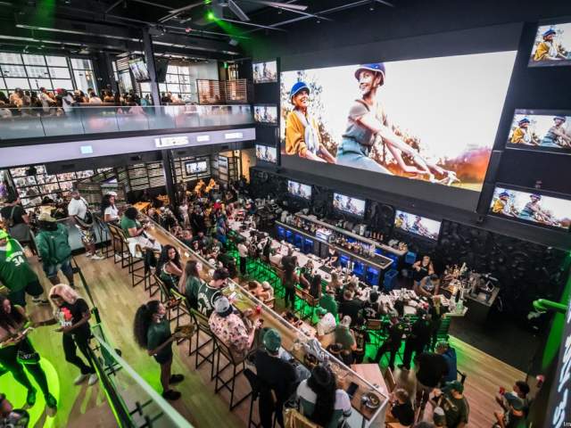 Tom's Watch Bar