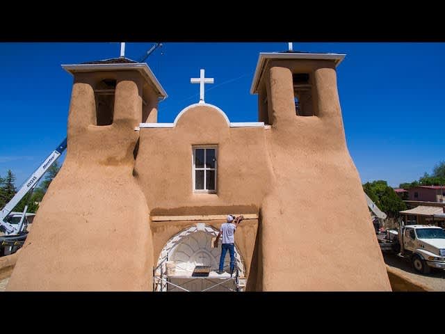 Ranchos de Taos Mudding - A New Mexico True Experience