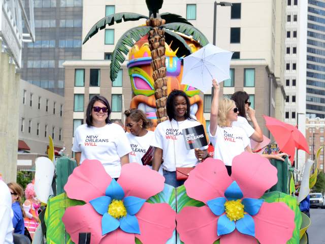 NTTW 2014 Ladies on Float