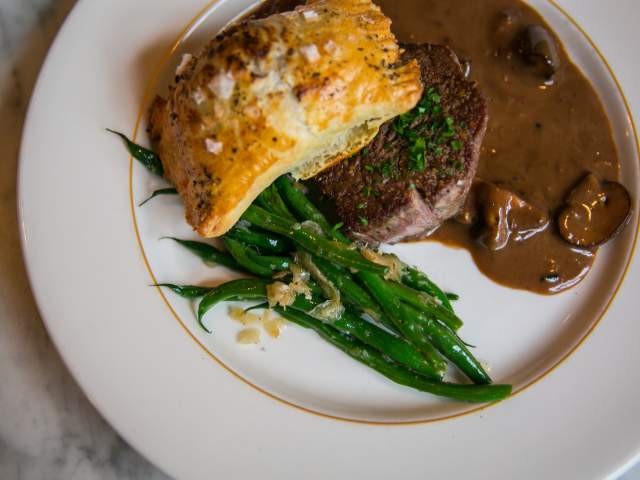 Broussard's