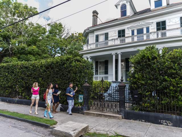 Garden District Walking Tour