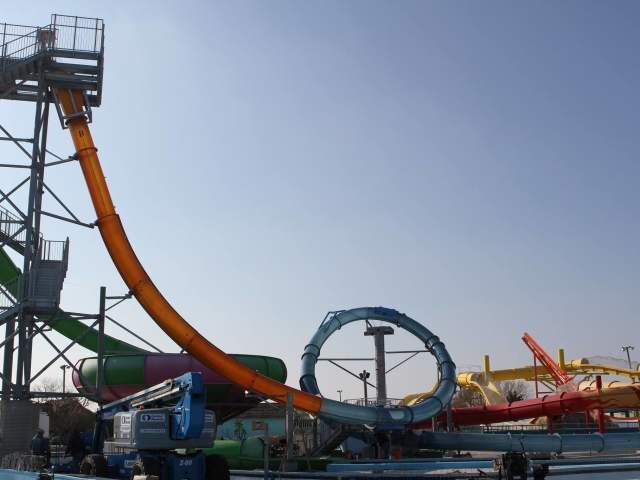 AquaLoop at Jolly Roger Splash Mountain
