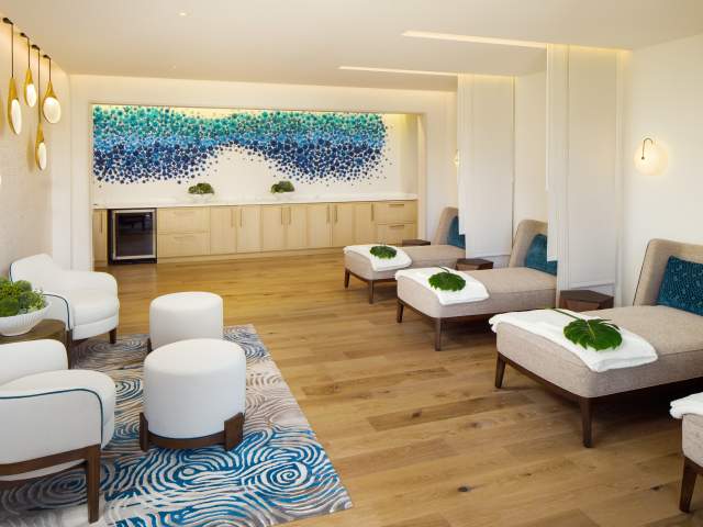 Spa lounge with leaves at The Alfond Inn