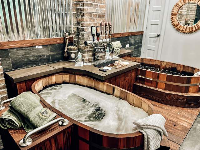 Beer Spa tubs interior