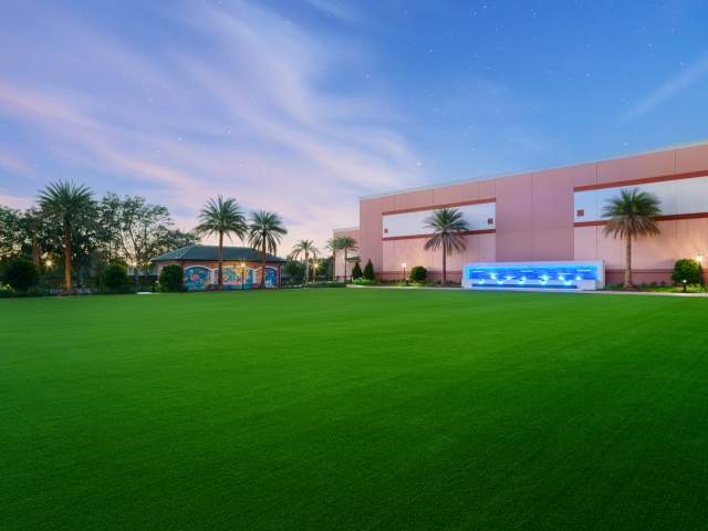 The Grove event lawn at Caribe Royale Orlando