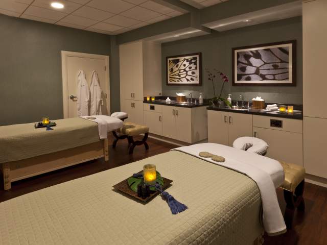 Top of the Palms Spa massage beds