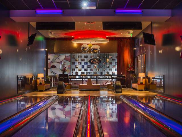 Kings Bowl Orlando interior bowling alley