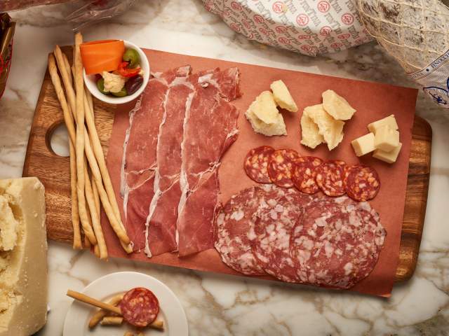 Enzo's Hideaway Tunnel Bar & Restaurant charcuterie