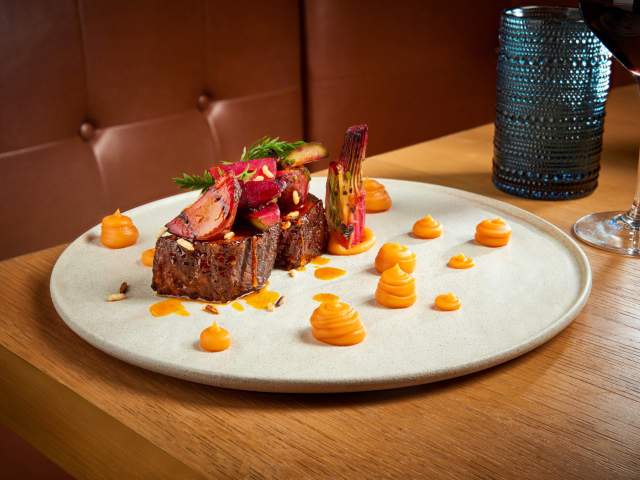 BACÁN short ribs