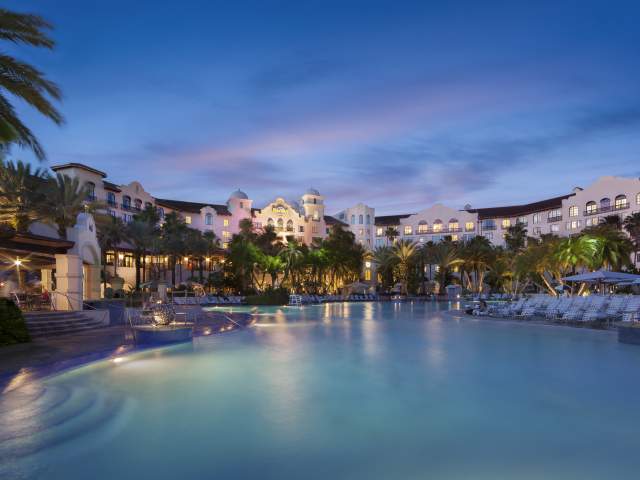 Hard Rock Hote®l at Universal Orlando™ pool at night