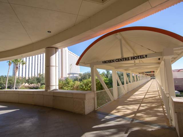 Skywalk from Orange County Convention Center to Rosen Centre Hotel