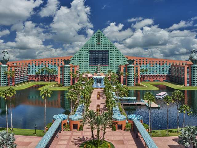 Exterior of Dolphin resort at Walt Disney World Swan and Dolphin Resort