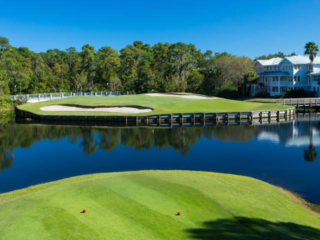 Hole 7 on Lake Buena Vista course at Walt Disney World Golf