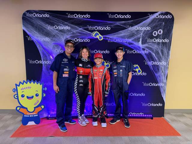 tm-halloween-family-1