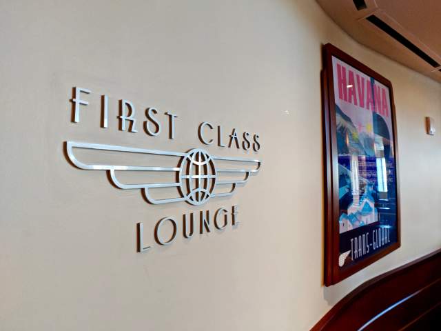 first class lounge at Maria & Enzo's Ristorante