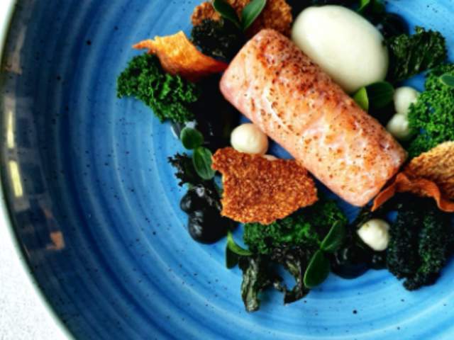 Matrett på blå tallerken, St. Peters Restaurant