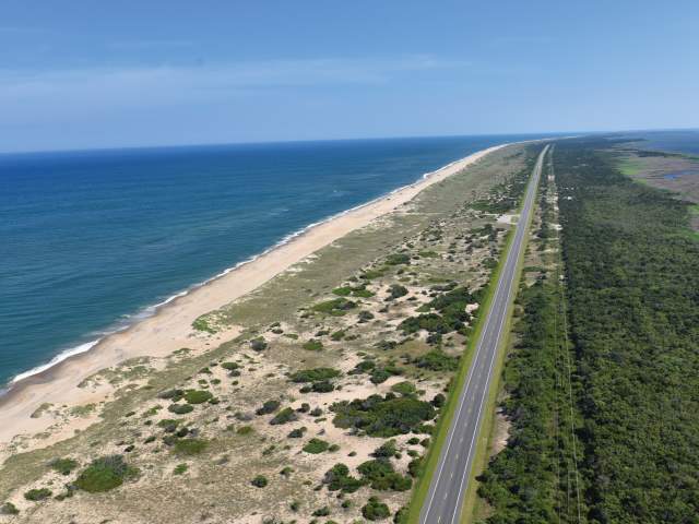 A road running along the beach on the Outer Banks